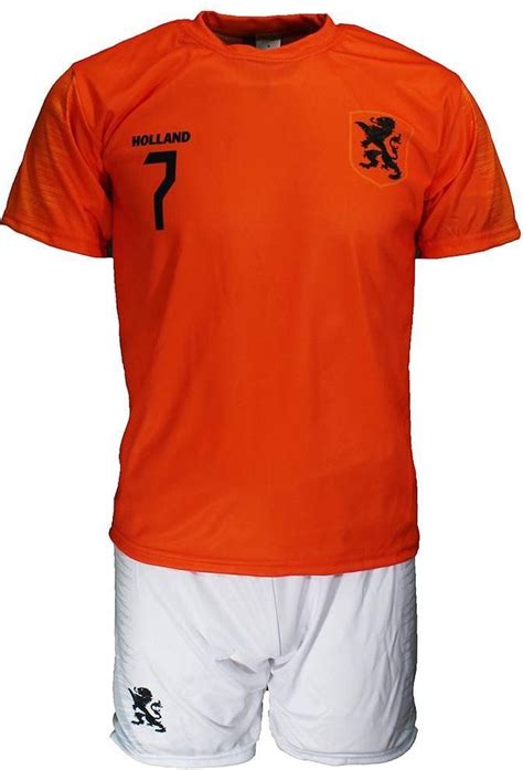 oranje voetbaltenues.